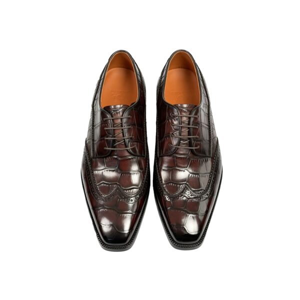 GRANDMARK croc-embossed wingtip oxford men's dress shoes, top view, white background