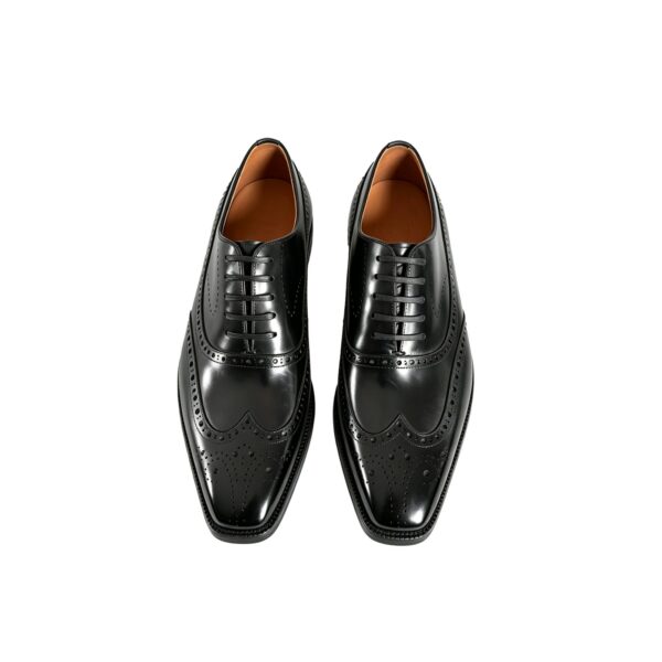 GRANDMARK wingtip oxford men's dress shoes, top view, white background