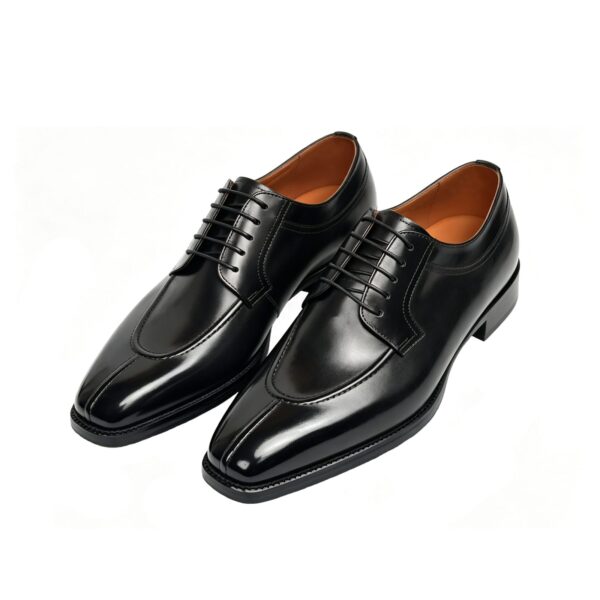 split-toe-derby-main-1 GRANDMARK split-toe derby men's dress shoes, three-quarter view, white background