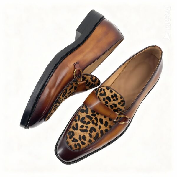 Leopard-Print Horsebit Loafer detail, model 2602