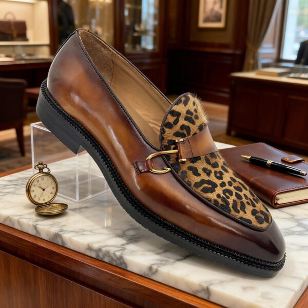 Leopard-Print Horsebit Loafer detail, model 2602
