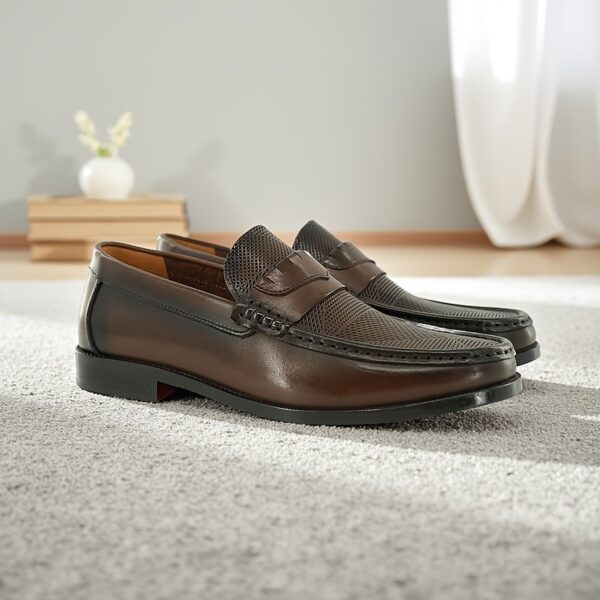 Classic Penny Loafer detail, model 2881-16