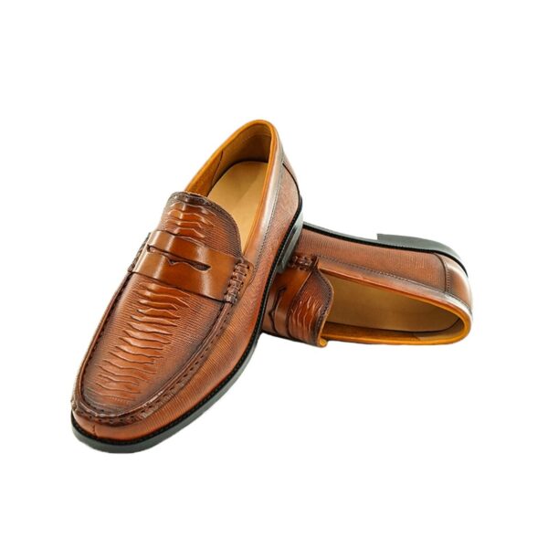Ribbed-Emboss Penny Loafer detail, model 2881-18