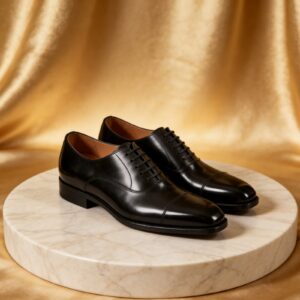Straight Cap-Toe Oxford men's formal leather dress shoe, GRANDMARK promotional photo Straight Cap-Toe Oxford men's formal leather dress shoe, GRANDMARK promotional photo