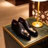 Wholecut Oxford men's formal leather dress shoe, GRANDMARK promotional photo